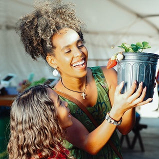 Unique Gardening Christmas Gift Ideas for Your Mom